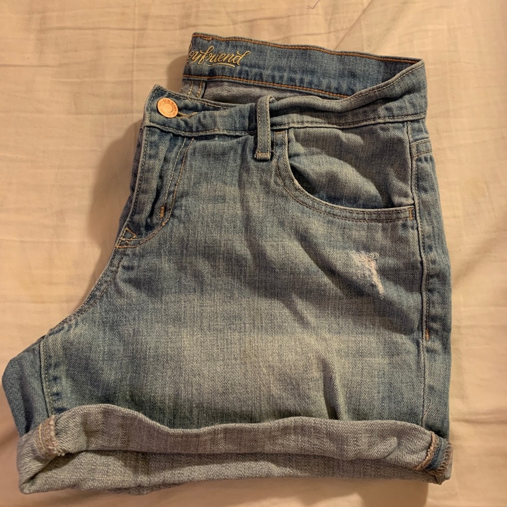 Boyfriend jean shorts
